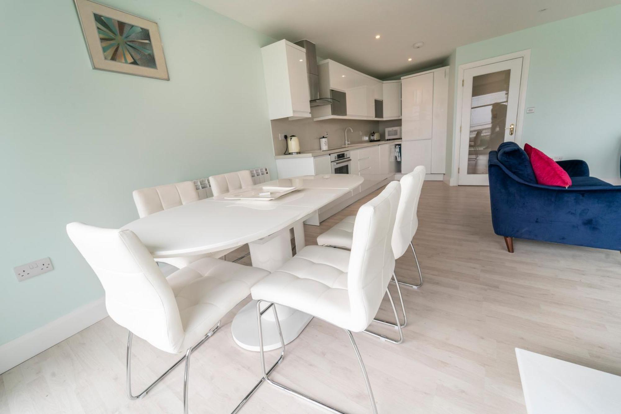 Luxurious Seaside Apartment Galway Eksteriør bilde