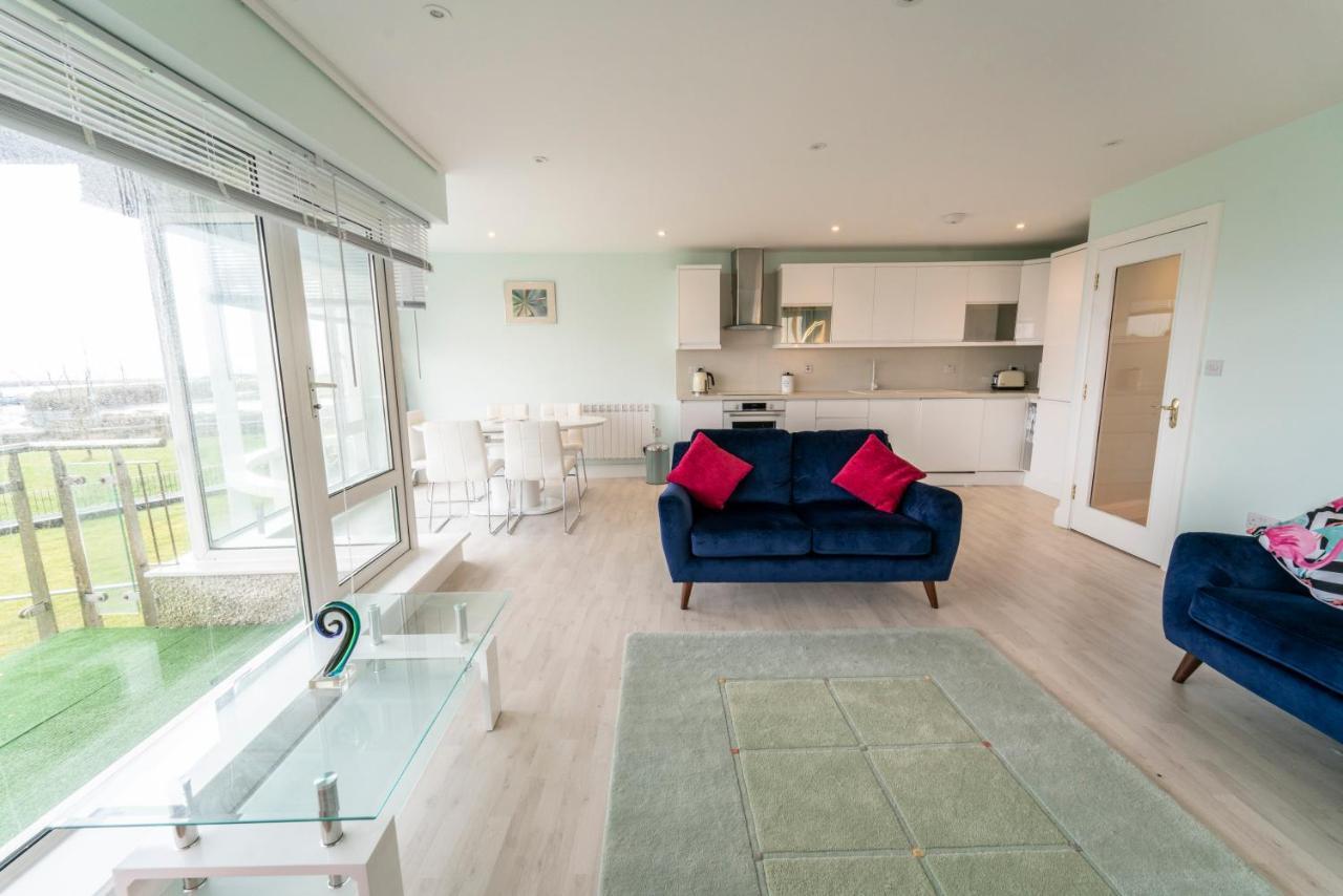 Luxurious Seaside Apartment Galway Eksteriør bilde